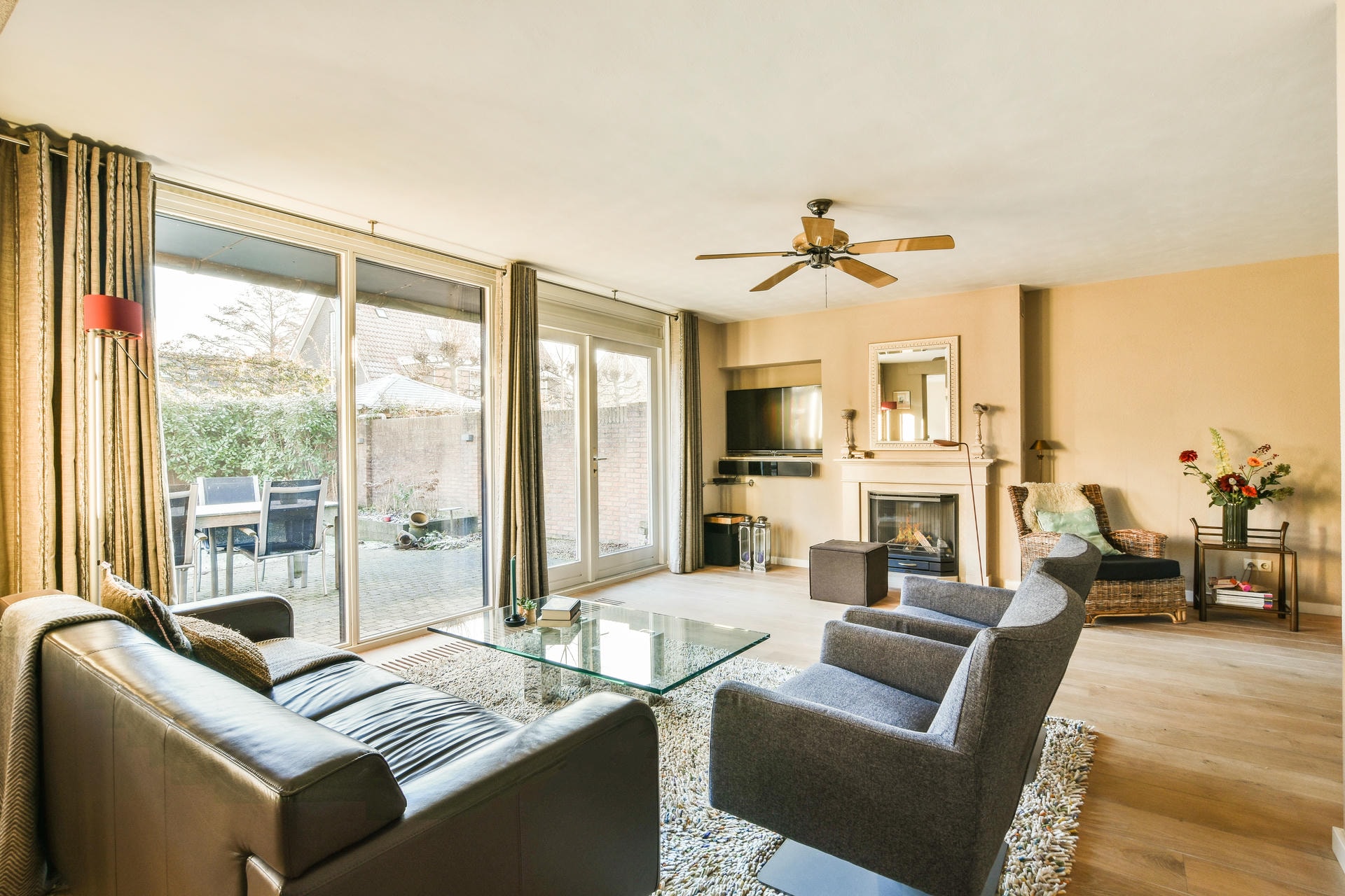 a living room with two couches and a glass coffee table in the center of the room is an open patio SSUCv3H4sIAAAAAAAACpyRQW7DIBBF95V6B4t1LJGY2E2vEnUxhnGMSiACnKqKcvcOYEes65XnzfD5n3m8vzUNGyFoyT6bR6qo1sYsIXqI2lnCfLdyj1ahr8nddz2vAei6QqWj8xpMDUeIcrZwRYJ2MSbhZ26yECEuAUPysiIJES+kUeBLohg+l7rZGrlJJ6jF2K5iYRkz21AR/9fJ8vP1CnxBK3+z4SqIR4NQgpzLKPv+ieivdTRYlHZVqruTYNJAVyndvJbaXqpjLs55Cdsx6RYbfbLwcs6MczcYTXriiTRx4zOEQONq49VFklburtU91sUcYFVlijaRyn3XHXjPuyMf6DsMol8HyvZmTTrZziZEtfzWqo6ukwOmJsF7GKeWn3DfCiVEe/oYsD3JYeqPYj/hQdDDP/8AAAD//wMANd7pYKYCAAA=